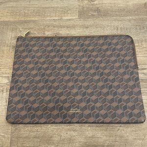 Undercover Clutch